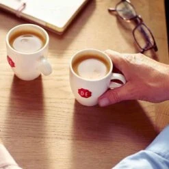 Douwe Egberts Aroma Rood Filterkoffie - Dubbelpak 6 X 1000 Gram 15 Douwe Egberts Aroma Rood Filterkoffie - Dubbelpak 6 X 1000 Gram -Monin Verkoopwinkel 1200x1200 116