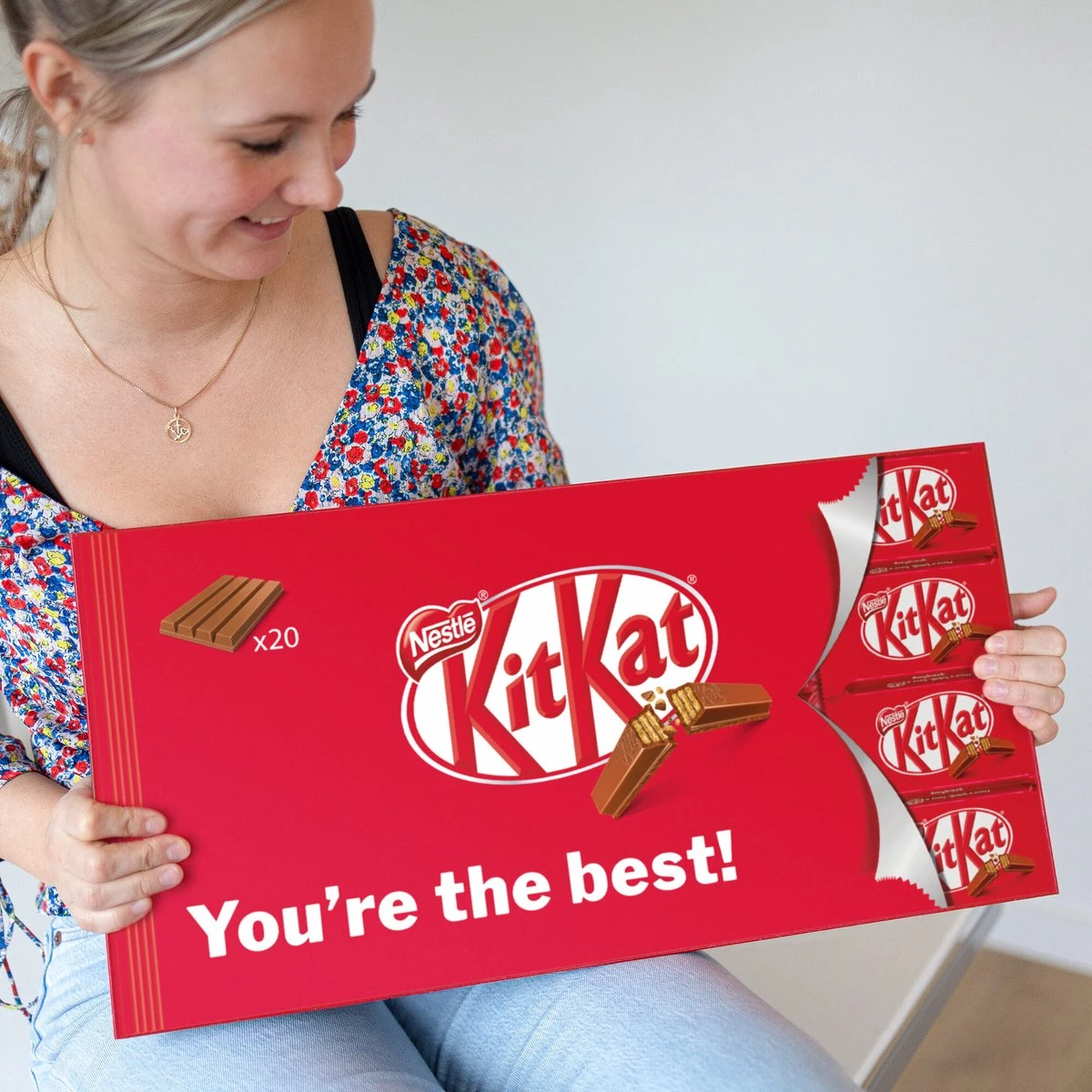 "You're The Best!" - Gigantische KitKat Reep - 900 Gram Overheerlijke Chocolade 1 "You're The Best!" - Gigantische KitKat Reep - 900 Gram Overheerlijke Chocolade