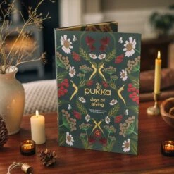 Pukka Thee Hardcover Biologische Kerst Adventskalender 2022, Perfect Als Kerstcadeau - 48 Zakjes - 1 Kalender 14 Pukka Thee Hardcover Biologische Kerst Adventskalender 2022, Perfect Als Kerstcadeau - 48 Zakjes - 1 Kalender -Monin Verkoopwinkel 1200x1200 382