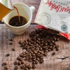 Jones Brothers Coffee The Big Shot Koffiebonen - 6 X 500 Gram -Monin Verkoopwinkel 1200x1200 90