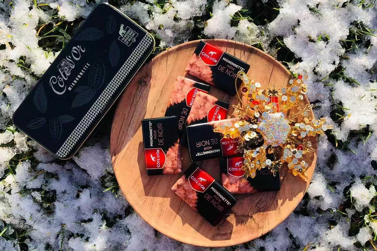 Côte D'Or Cadeau - VINTAGE Mignonnette - Pure Chocolade Bonbons - 240g 3 Côte D'Or Cadeau - VINTAGE Mignonnette - Pure Chocolade Bonbons - 240g - Afbeelding 3