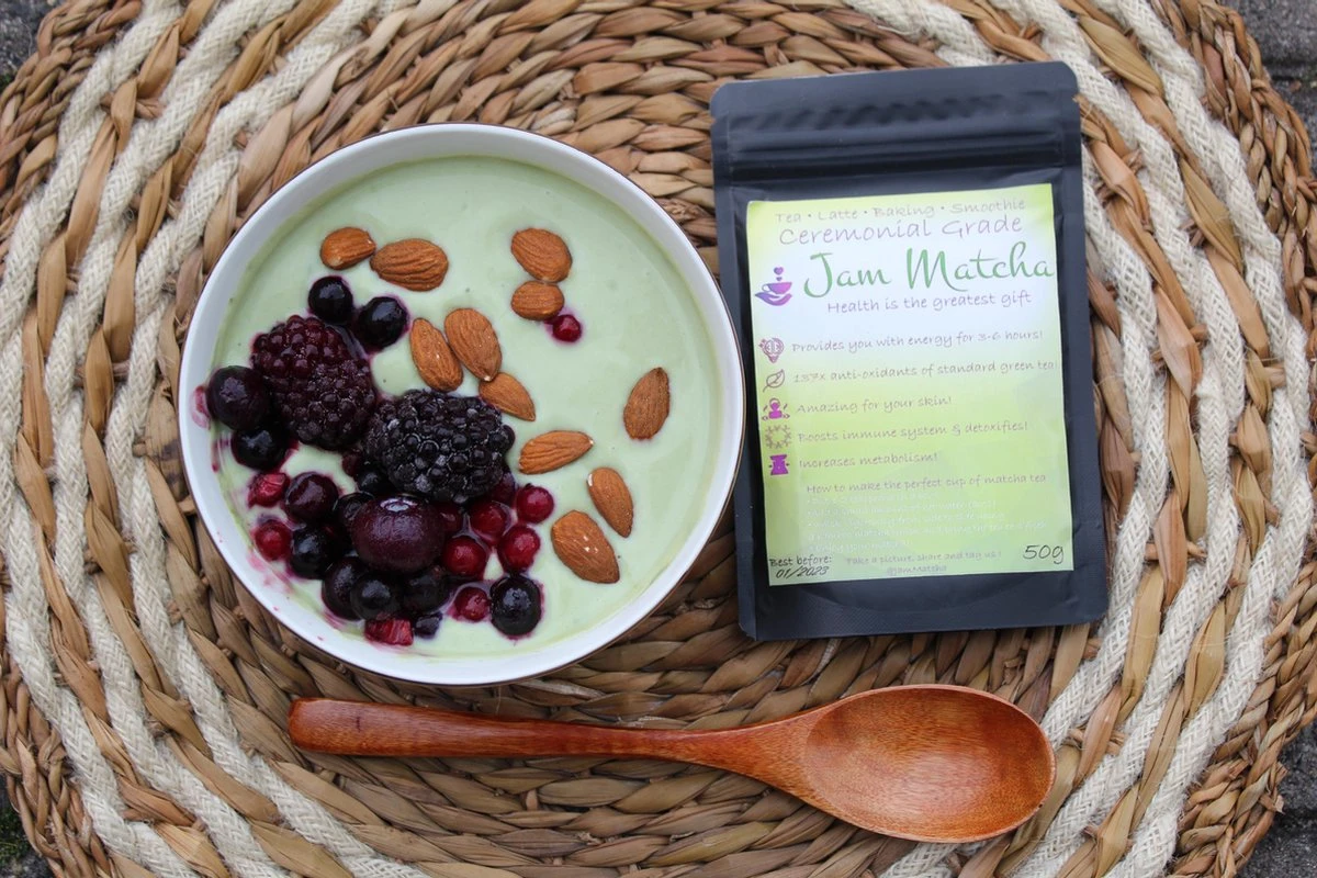 Biologische Matcha Poeder 50 Gram - CEREMONIAL GRADE - JamMatcha Groene Thee - Matcha Thee 5 Biologische Matcha Poeder 50 Gram - CEREMONIAL GRADE - JamMatcha Groene Thee - Matcha Thee - Afbeelding 5