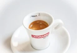 Catunambú Cups - Espresso Exquisito 5 X 20 Cups 7 Catunambú Cups - Espresso Exquisito 5 X 20 Cups -Monin Verkoopwinkel 1200x822