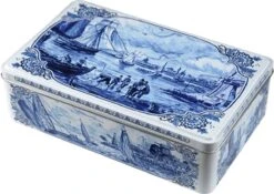 Hellema Speculaas - Met De Fijnste Speculaaskruiden - Volgens Authentiek Recept - Nederlandse Lekkernij - In Een Delftsblauwblik - Traditionele Speculaas - 415 G - Verpakte Koekjes -Monin Verkoopwinkel 1200x852 1